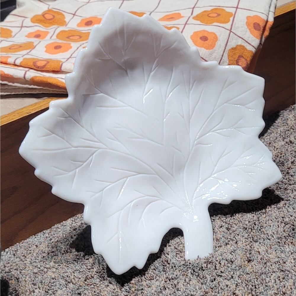 Set of 2 Milk Glass Leaf Dishes Vintage Pebble Textured White Candy Westmoreland
